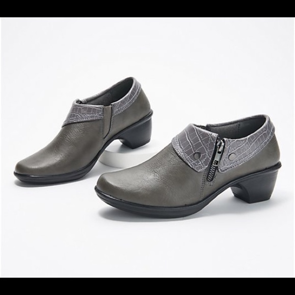 Easy Street‎ Women's Darcy Boot, Grey/Grey Cr… size 8.5